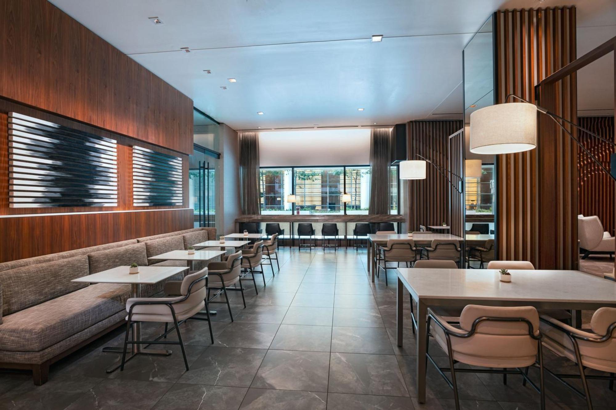 Ac Downtown Hotel 4*